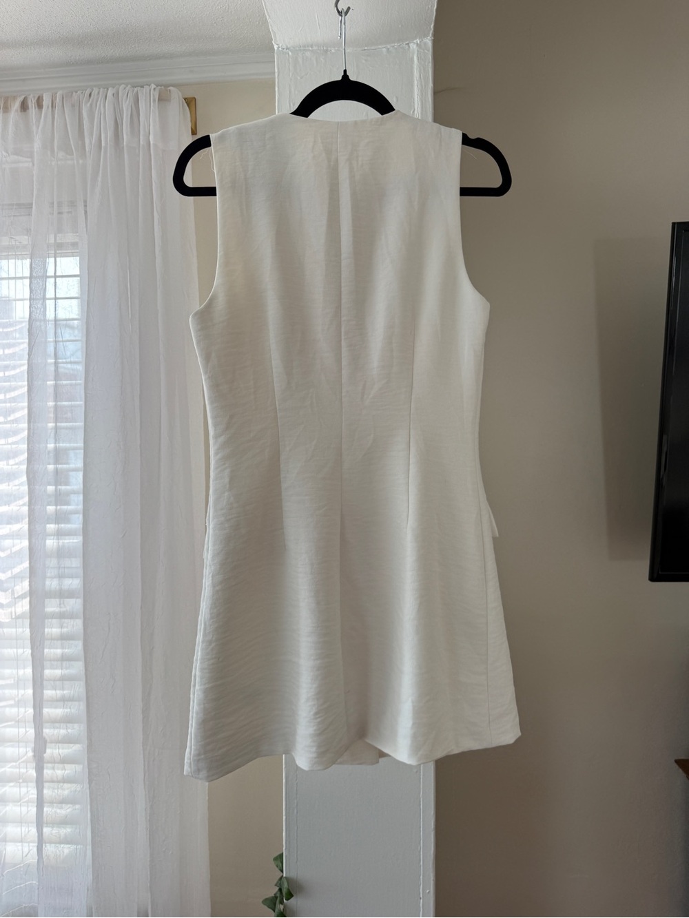 Sincerely Jules White Linen Blend Button Front Mini Dress | Medium - Picture 2 of 2